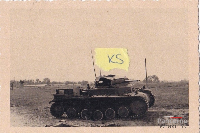 [Z.Art.Rgt.56.002] Wk2 Polen Deutsches-Reich Art.-Rgt.-56 vor Brest deu-Tank Panzer zerschossen!!!.jpg