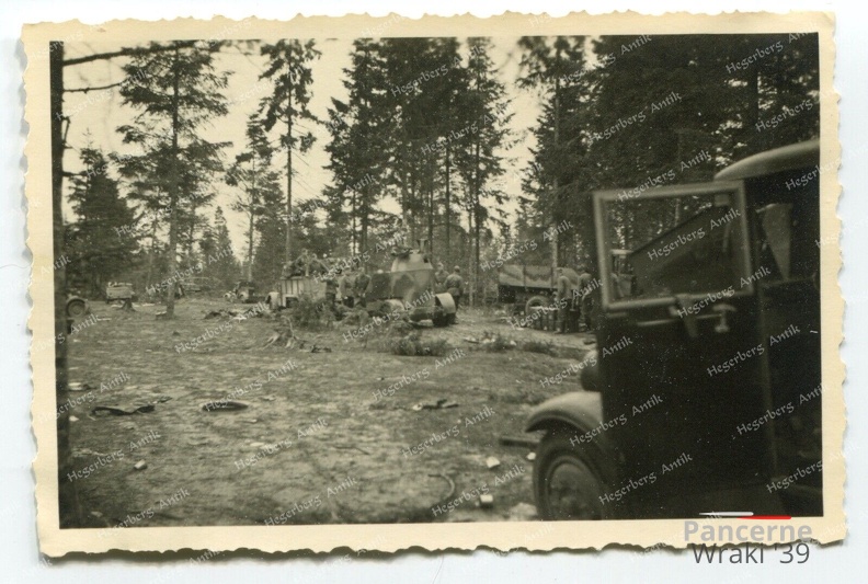 [Z.Inf.Rgt.134.001] (A22) Foto Polen Feldzug polnische Beutefahrzeuge Panzerspähwagen Tank Wehrmacht aw