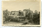 [Z.Inf.Rgt.134.001] (A32) Foto Inf.Rgt.134 Vormarsch Polen Tankette Beute verladen Eisenbahn WH aw