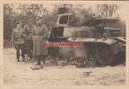 [Z.Inf.Div.24.001] Oberstlt K.H. Mürau, ausgebrannter Panzerkampfwagen IV, Warschau