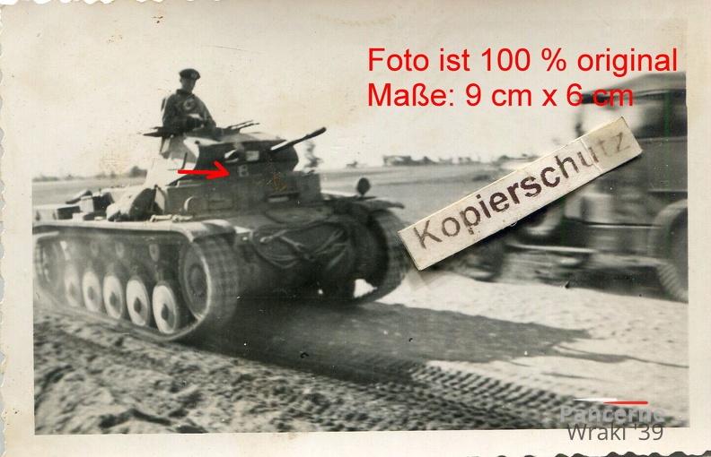 [Z.X0082] Polen , Panzer mit Nummer am Turm auf Vormarsch.jpg