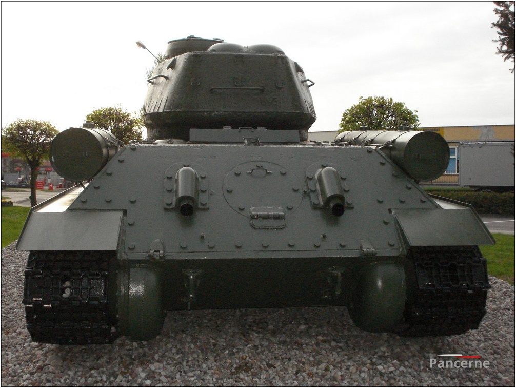 T-34-85 (f.[183][183],sn.49582) Czarnków, 2010r.(036){a}