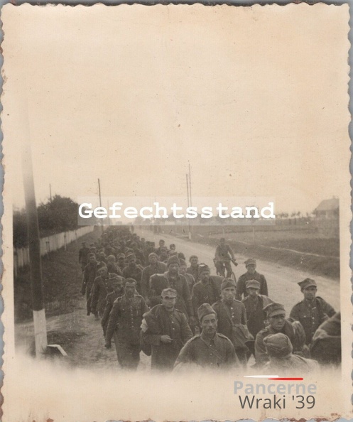 [Z.A.Nachr.Rgt.521.001]] Foto, Armee Nachrichten Regt. 521, Polen 1939, Gefangene Soldaten.jpg