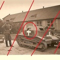 [TKS][#803]{005}{a} Weißes Kreuz, krzyż na przedniej płycie