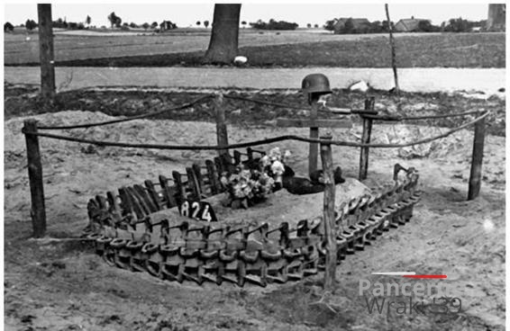 Gravesite for the crew of 824, a PanzerIV.jpg