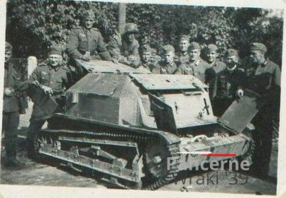 [TK3][#290]{003}{a} 91.SzCzR, W03-916, Siennica, bez lewej gąski, płot z siatki, rejestracja na zewnątrz.jpg