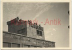 [Z.X0018] B598 Foto Wehrmacht Polen Grenze Slowakei Flugplatz Tower Travertin Flak Kanone