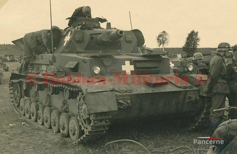 [Pz.Kpfw.IV Ausf.C] Pz.Rgt.5, #421 (003){a} bez oslony ([Z.Aufkl.Abt.(mot).3.001]).jpg
