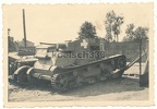 7TP [#512] gruby krzyż w boku przedniej płyty, z Sd.Kfz.253 Ausf.A