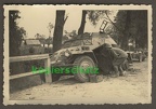 PSW [#190] le.Pz.Sp.Wg (2 cm) Sd.Kfz.222, Aufkl.Abt.(mot.).X, WH-xxxxx, okolice Radomia przy drewnianej barierce, później Fabryka Broni w Radomiu