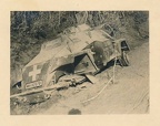 [PSW][#165]{201}{a} le.Pz.Sp.Wg (2 cm) Sd.Kfz.222, Aufkl.Abt.(mot.).X, WH-92979, okolice Iłży, przy drewnianej chacie, później rów
