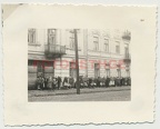 [Z.X0073] Radom Polen 1939 Bevölkerung an Verkaufseinrichtung beim Essenkauf aw