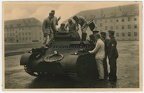 [Z.Pz.Rgt.03.002] Orig. Foto (130) AK Postkarte Soldaten mit Panzer I Tank in Kaserne - Unsere Wehrmacht