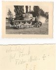 [7TP][#245]{022}{b} 2.BCzL, okolice Grodzika Maz., bez gwizdka, na polu przy białej chacie słomianym dachem (Paktreffer vor Warschau), później przy płocie z siatki (pz.rgt.23)