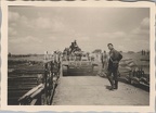 [Z.Pz.Abt.65.005] Foto, Panzer Abteilung 65, Panzer III auf dem Marsch, Pionierbrücke