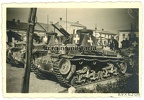 [Z.Flak.Rgt.13.001] Orig. Foto Panzer 35 (t) Beute Tank an Marktplatz in Polen 1939