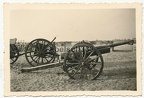 [Z.Art.Rgt.103.001] Foto polnisches Artillerie Geschütz an einer Beute Sammelstelle in Polen 1939